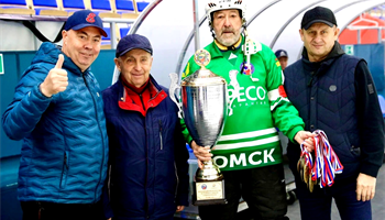 Омичи завоевали Кубок России по хоккею с мячом среди ветеранов