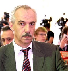 Александр Войнов: Архитектура доверия: можно ли встроить общественный разум в систему управления спортом? Внеплановый разговор №10