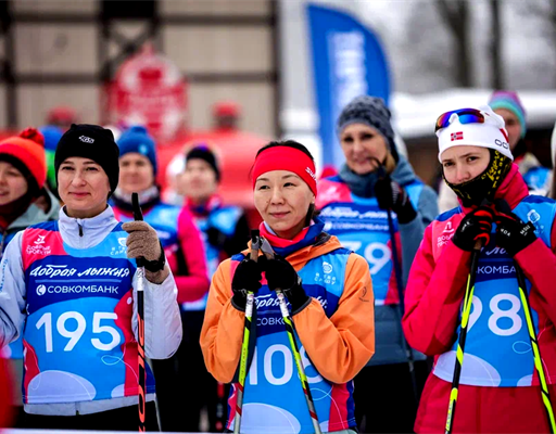 Команда Московского зоопарка победила на «Доброй лыжне»